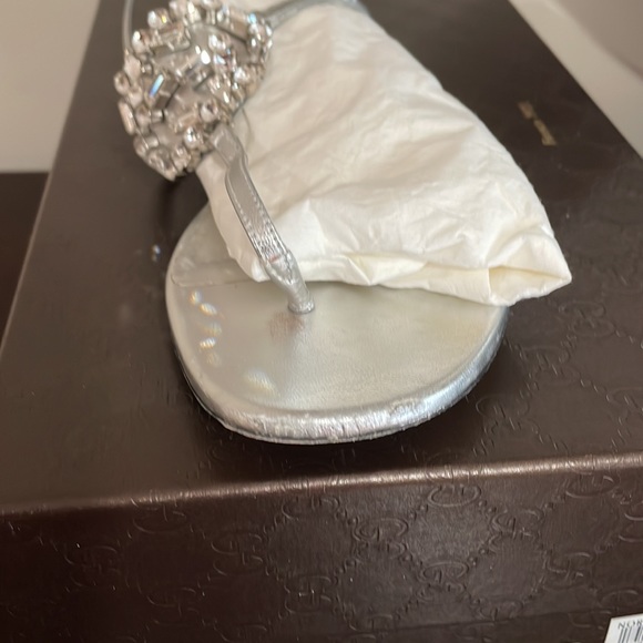 Gucci Silver Sandals, size 38, authentic - Picture 6 of 9